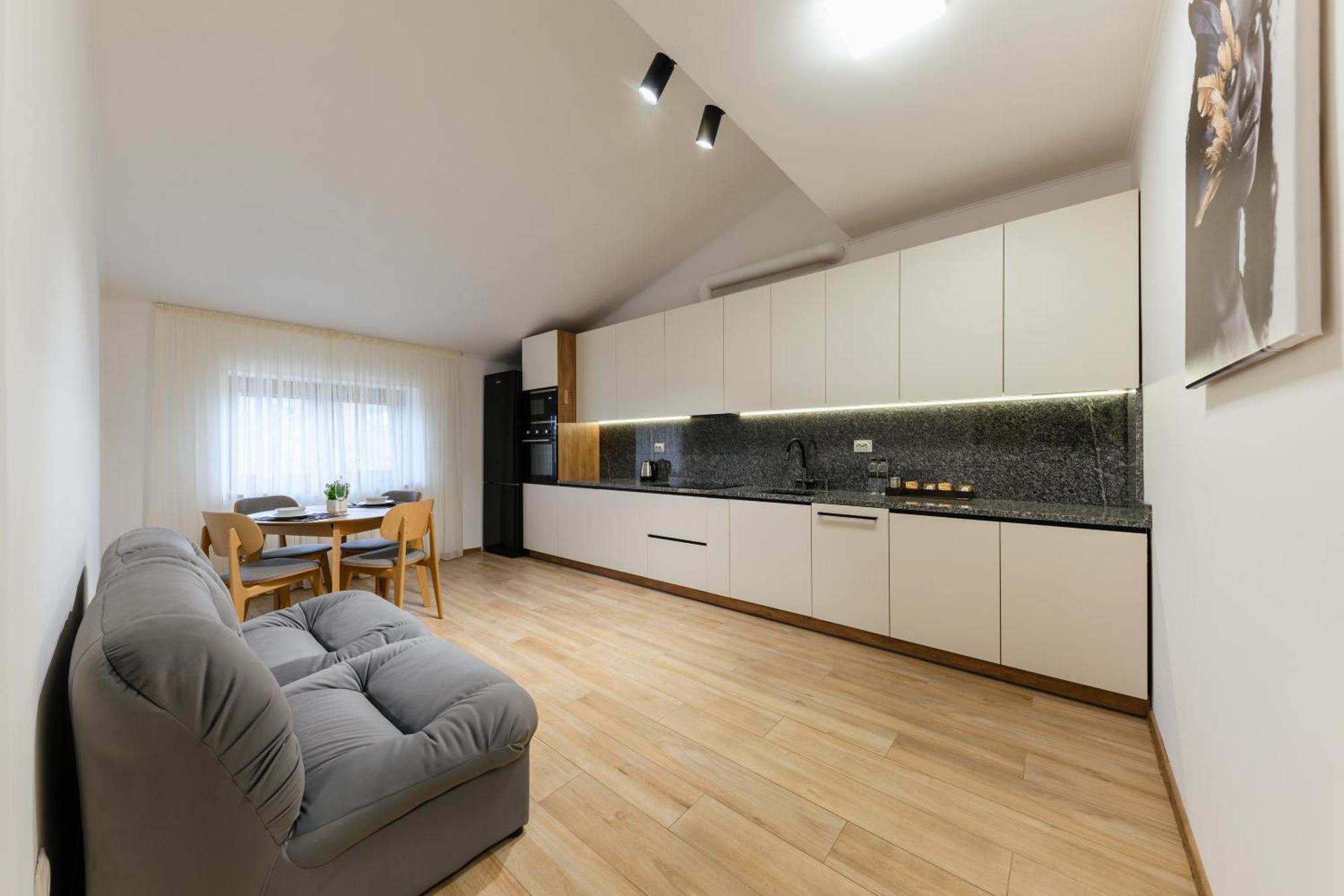 Luxury Apartments Uzhorod Exterior photo